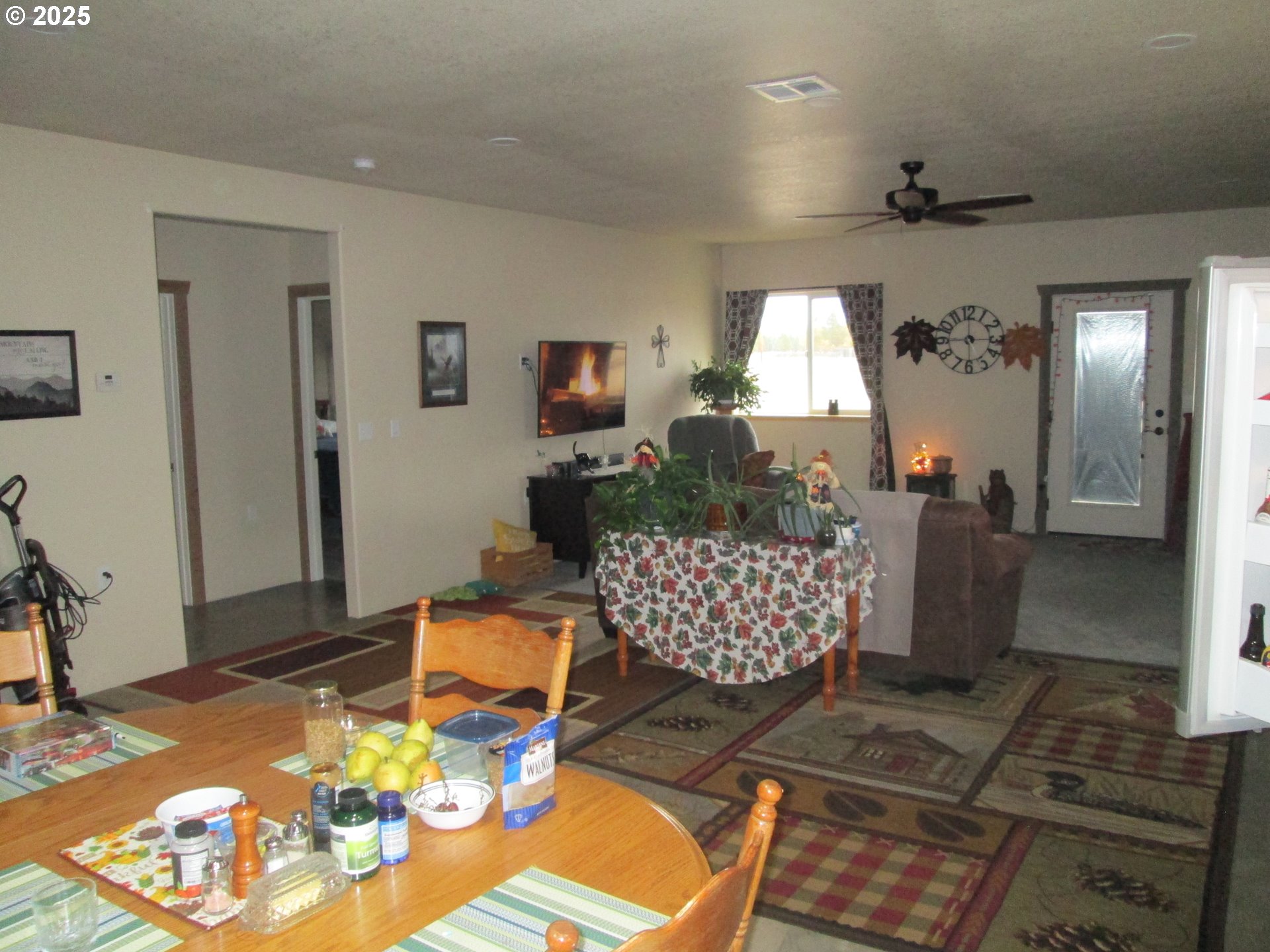 404 N Pendleton Ave Property Photo 7