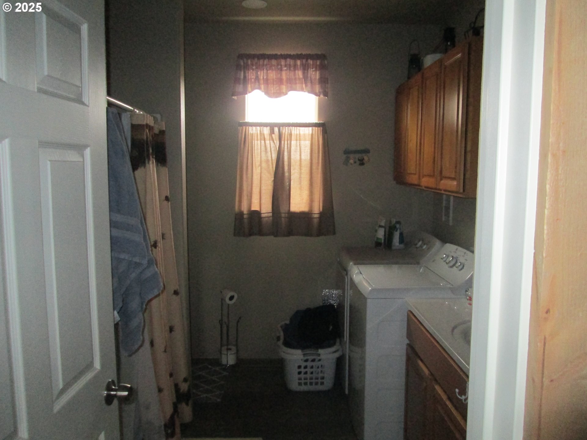 404 N Pendleton Ave Property Photo 11
