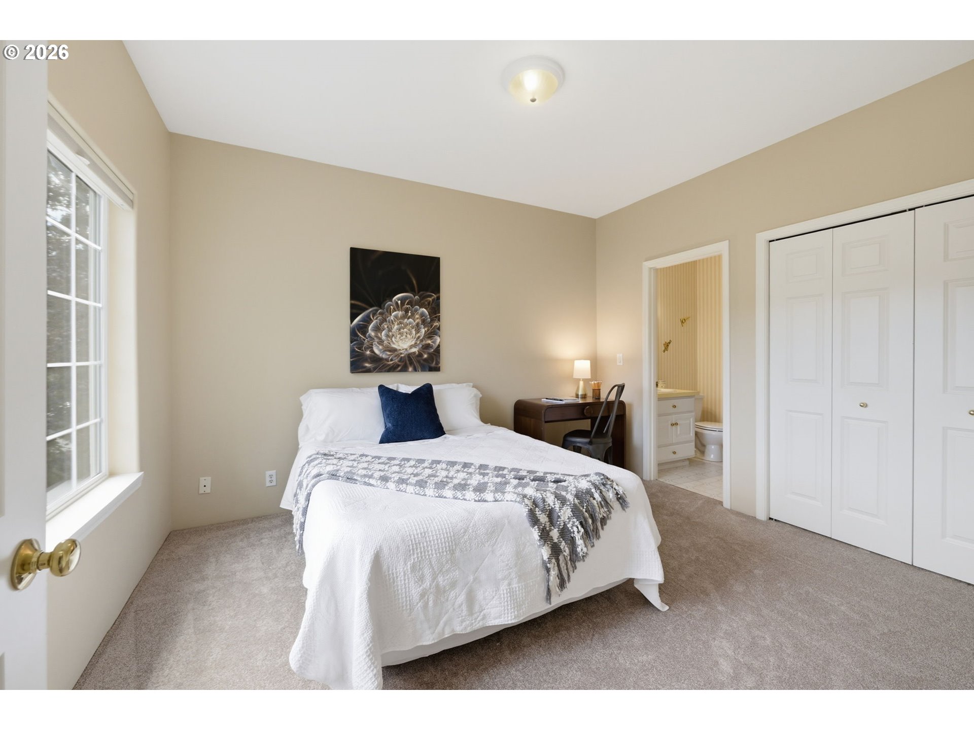 3325 Park Hills Dr Property Photo 24