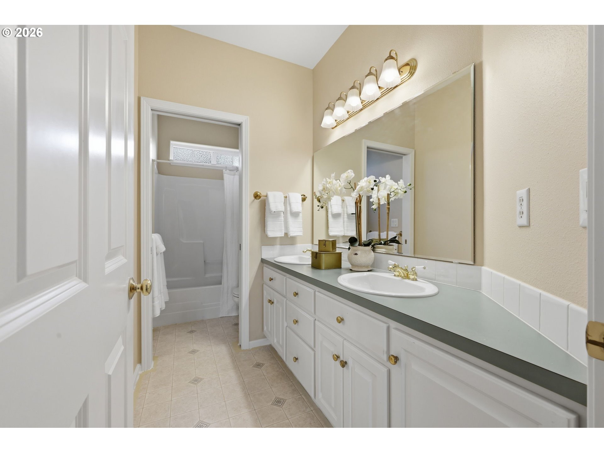 3325 Park Hills Dr Property Photo 27