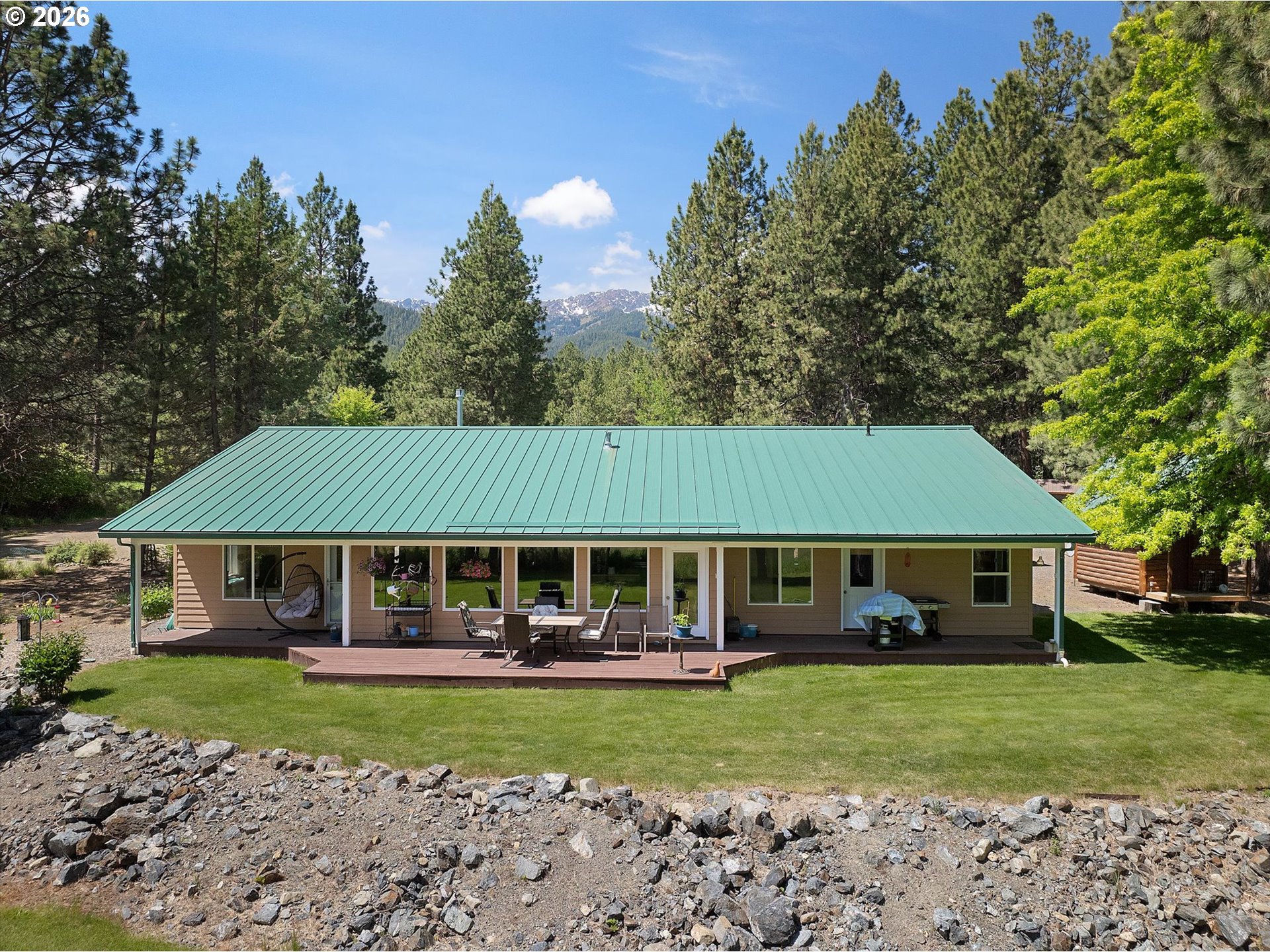 15229 Mill Creek Ln Property Photo 1