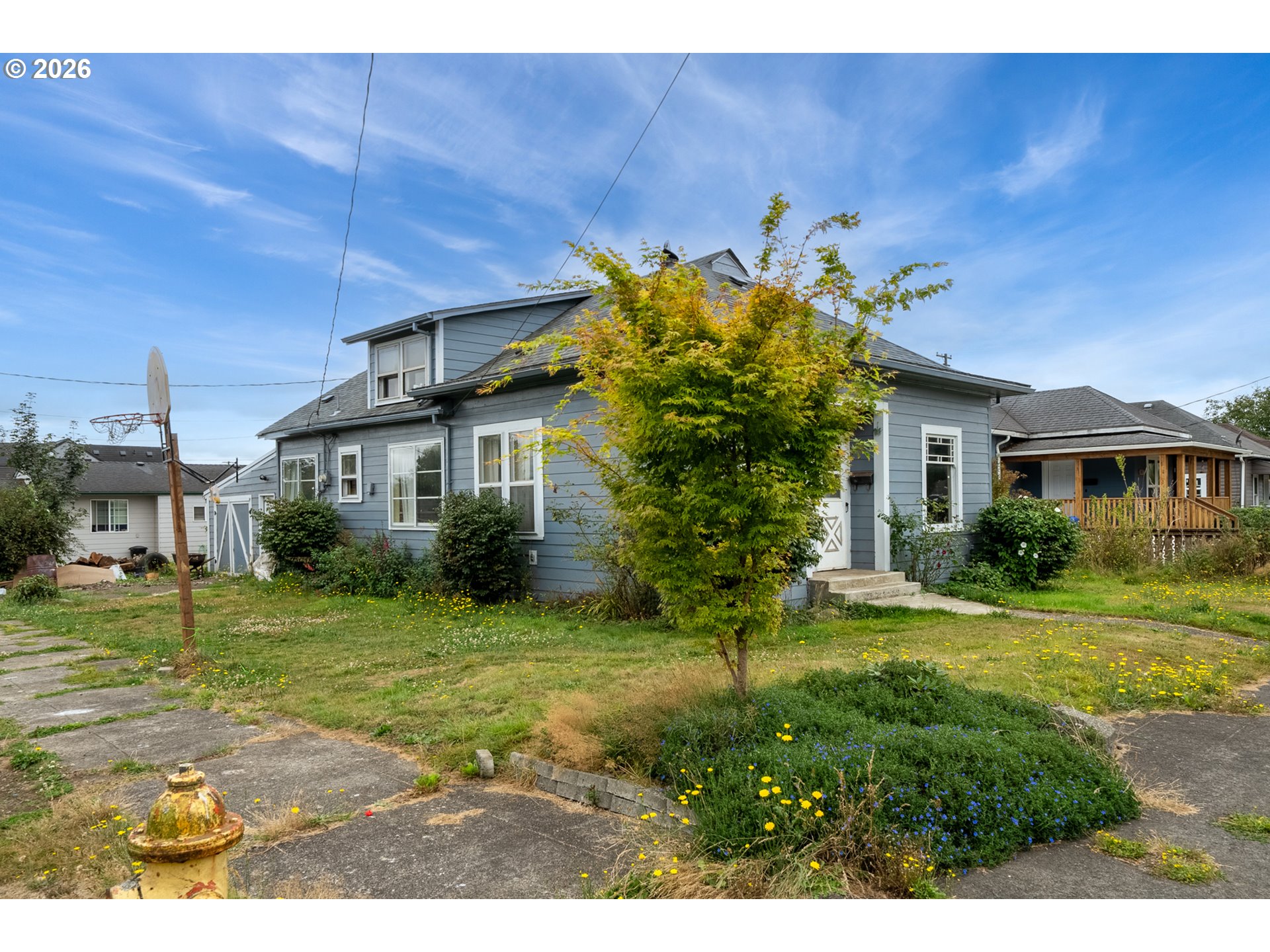 2315 8TH ST Property Photo 1