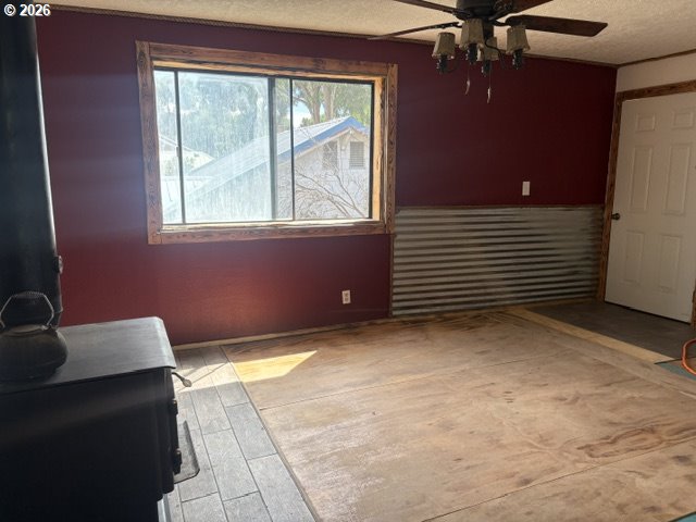150 E Franklin Ave Property Photo 18