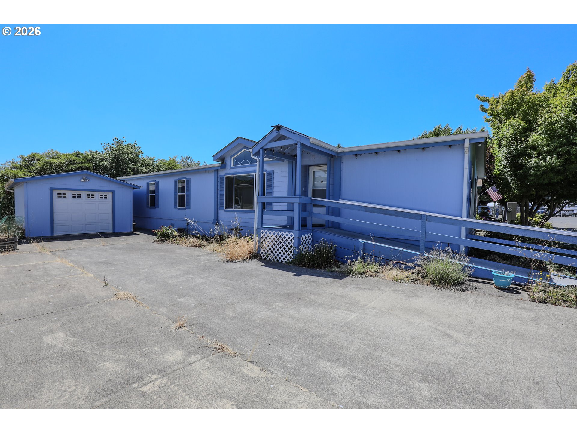 230 Owyhee Ln Property Photo 1