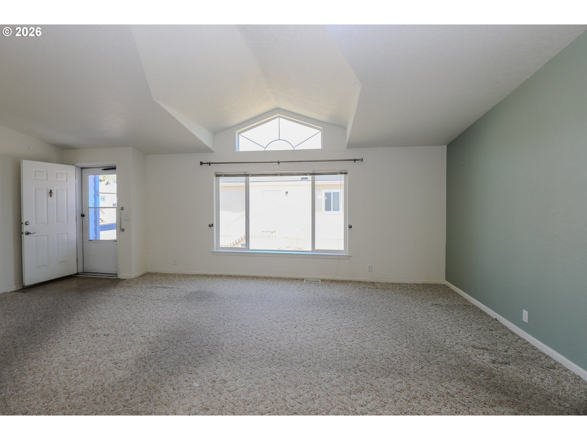 230 Owyhee Ln Property Photo 6