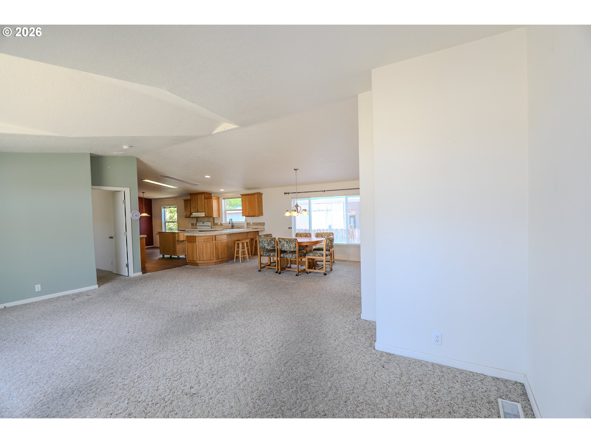 230 Owyhee Ln Property Photo 9