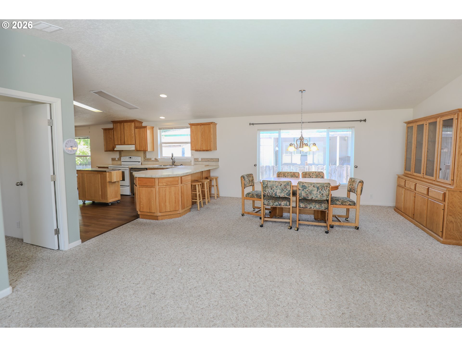 230 Owyhee Ln Property Photo 10