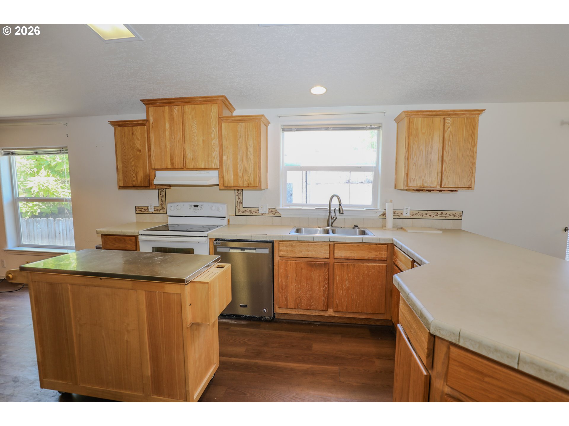 230 Owyhee Ln Property Photo 16