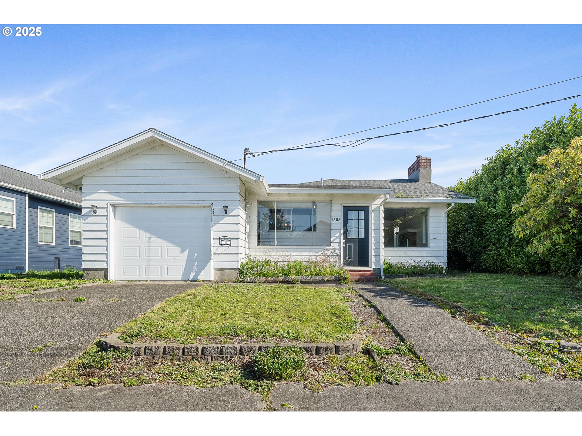 1806 8TH ST Property Photo 1