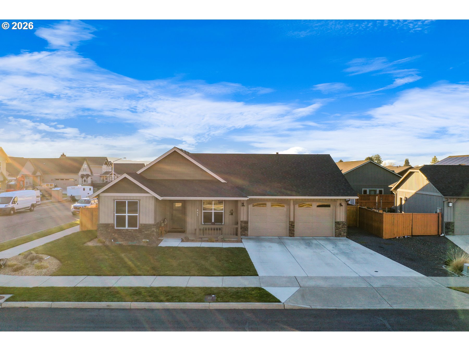 465 Se Sumner Dr Property Photo 2