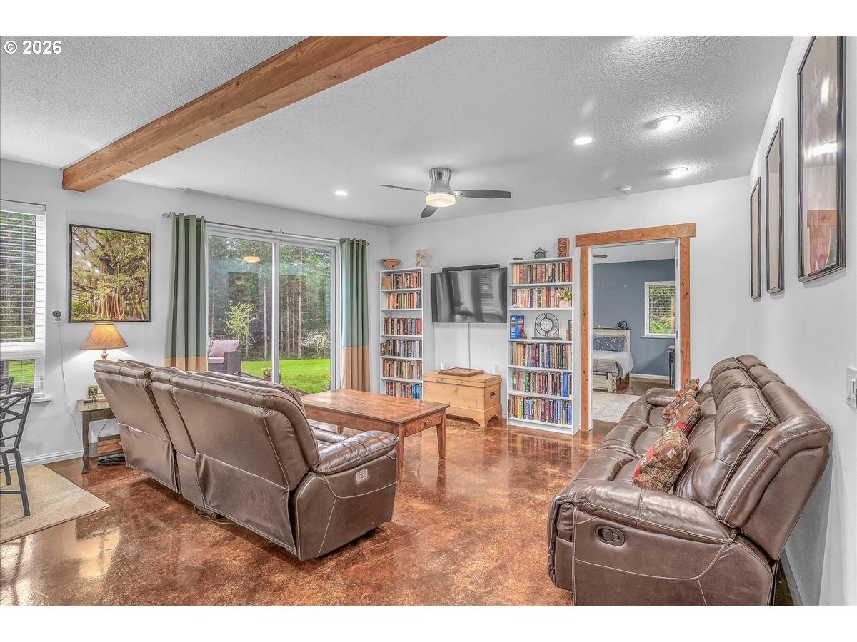62710 Wagon Wheel Dr Property Photo 12