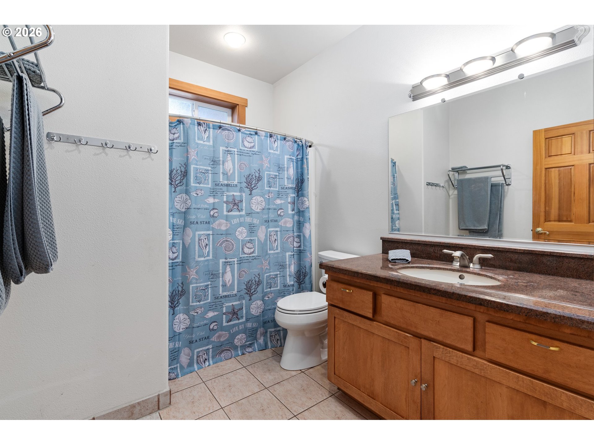 238 25th St Property Photo 15
