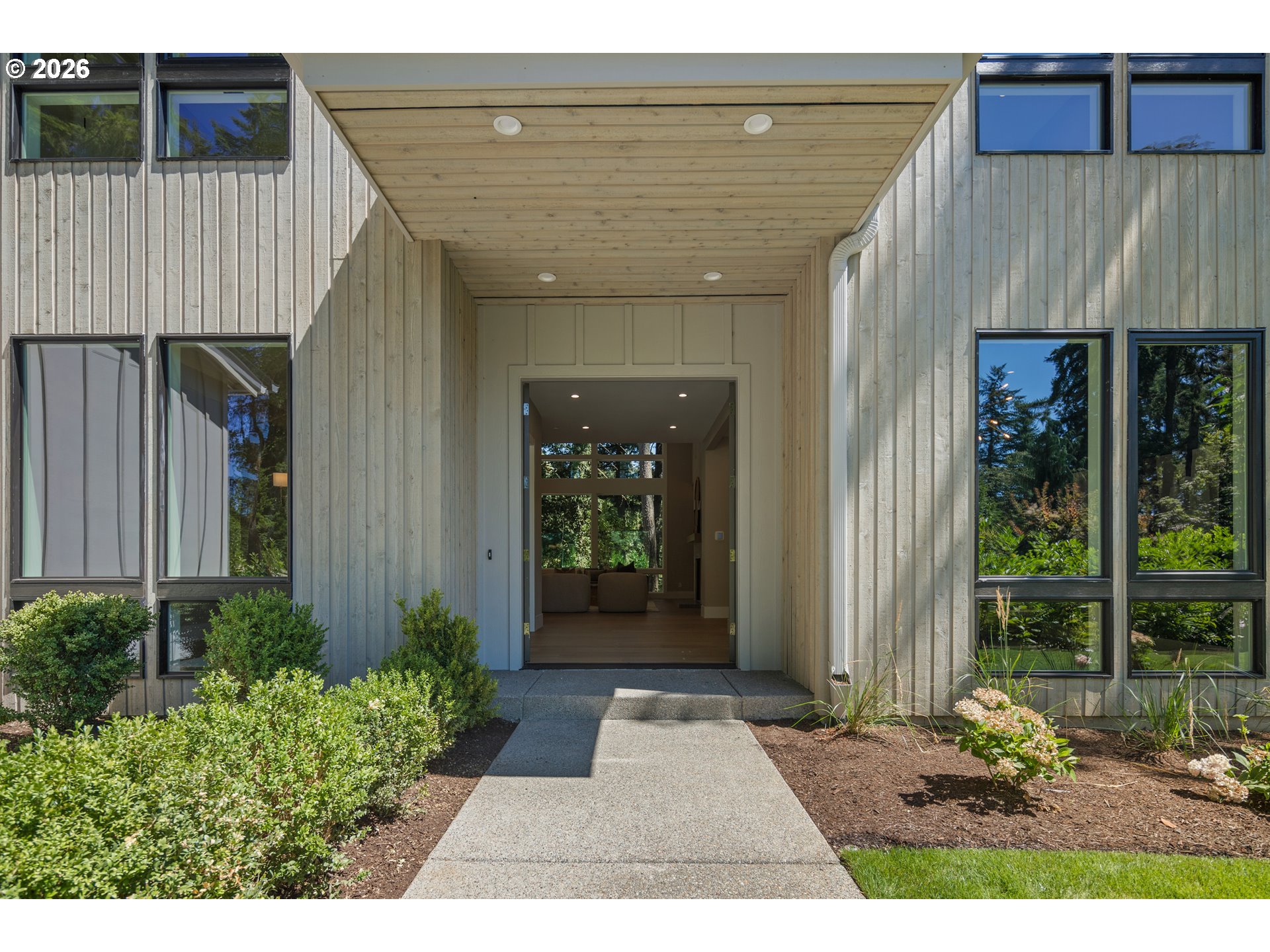 17950 Kelok Rd Property Photo 2