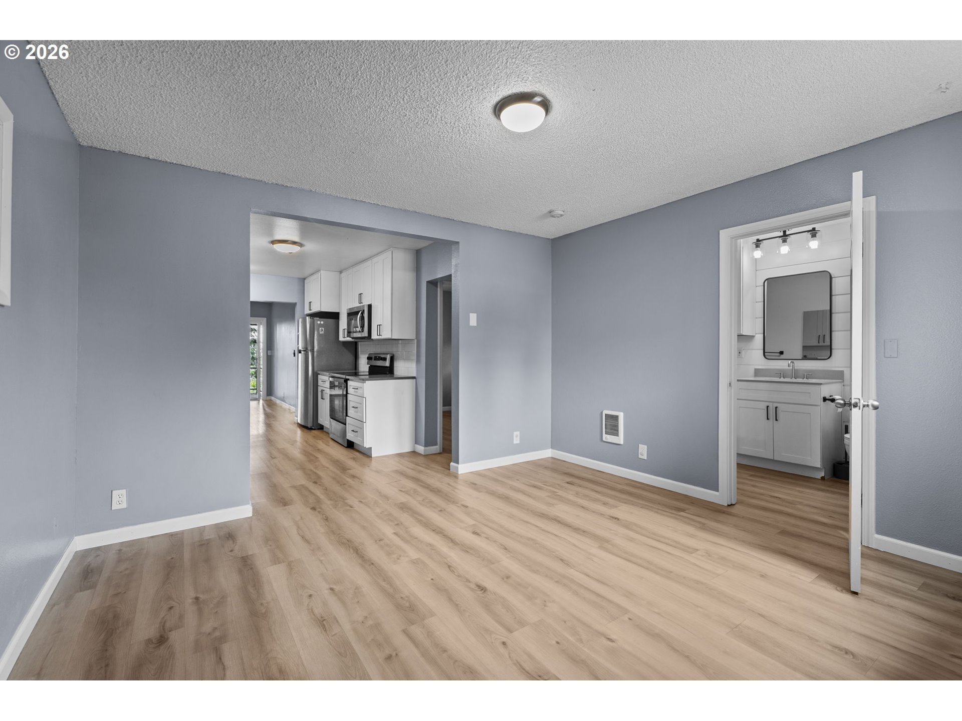 1102 Cowlitz Way Property Photo 2