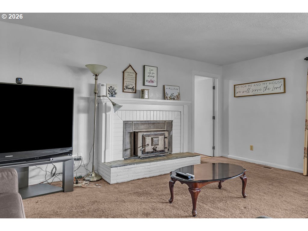 6637 Rochester St Property Photo 19
