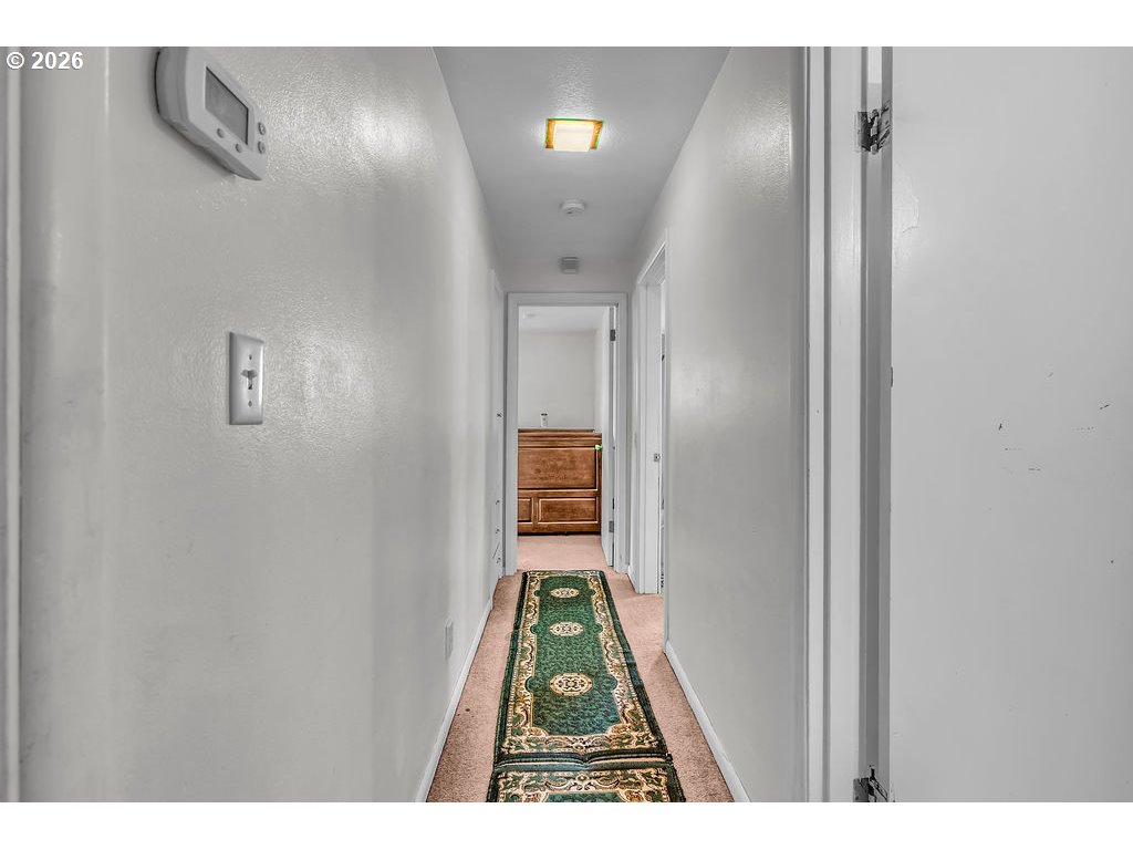 6637 Rochester St Property Photo 24