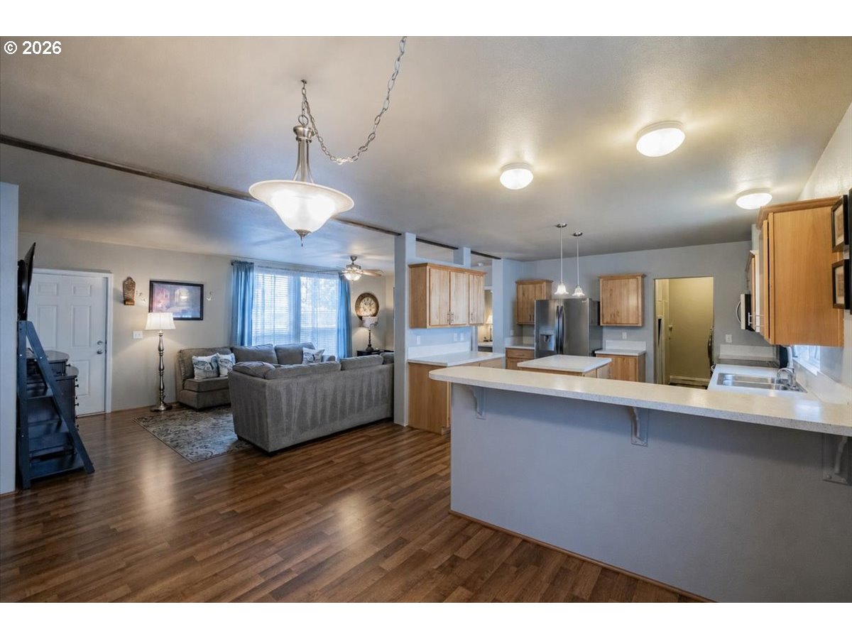 300 Se Lacreole Dr 212 Property Photo 11