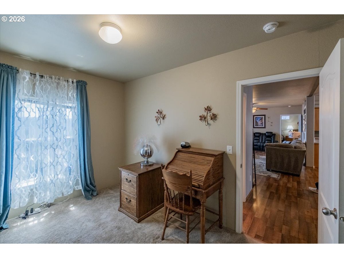 300 Se Lacreole Dr 212 Property Photo 22