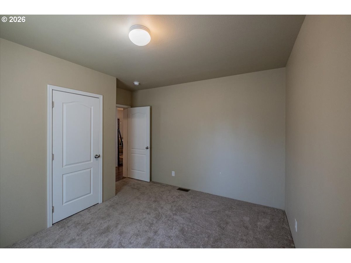 300 Se Lacreole Dr 212 Property Photo 26