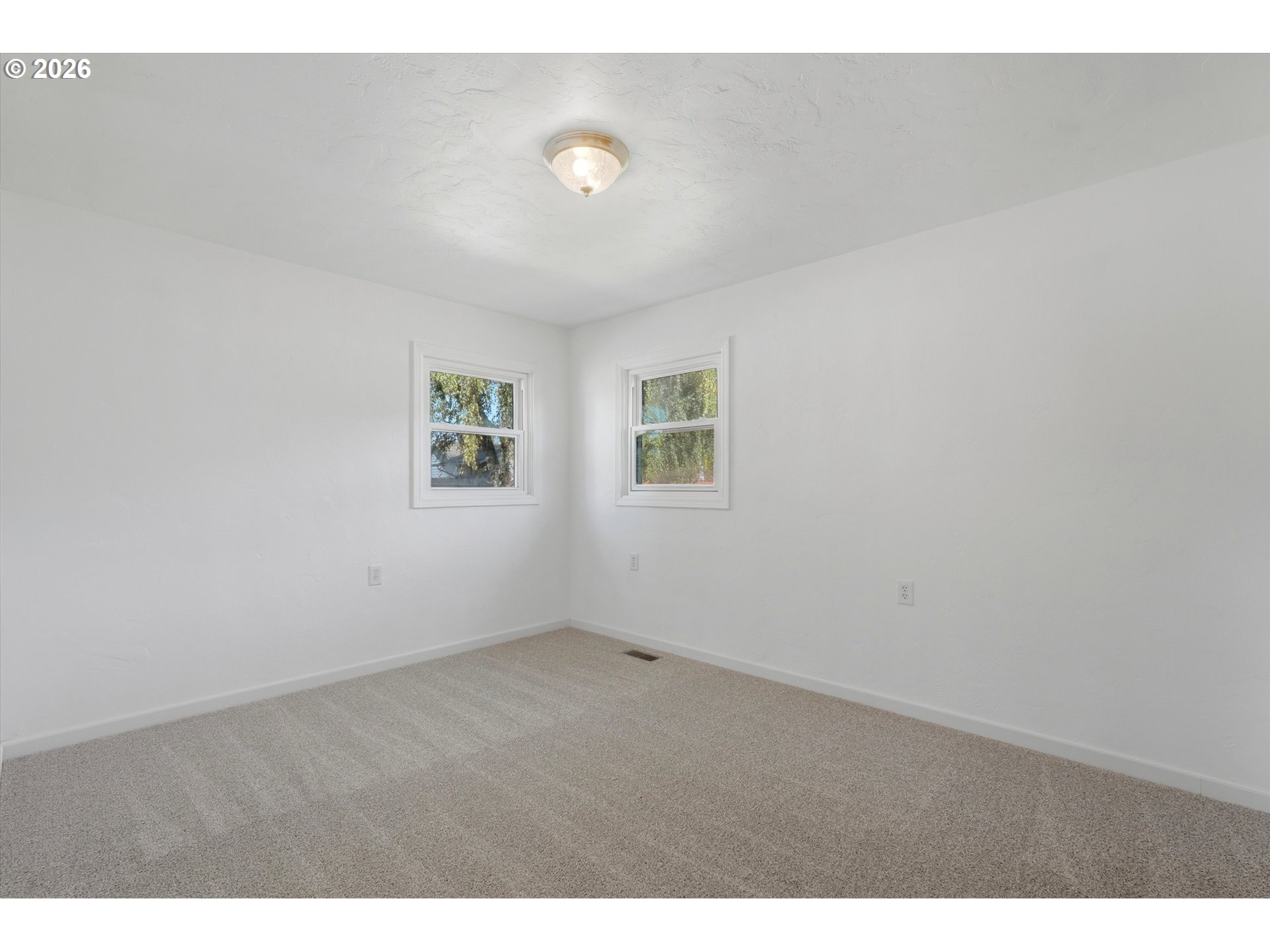 722 Elm St Property Photo 19