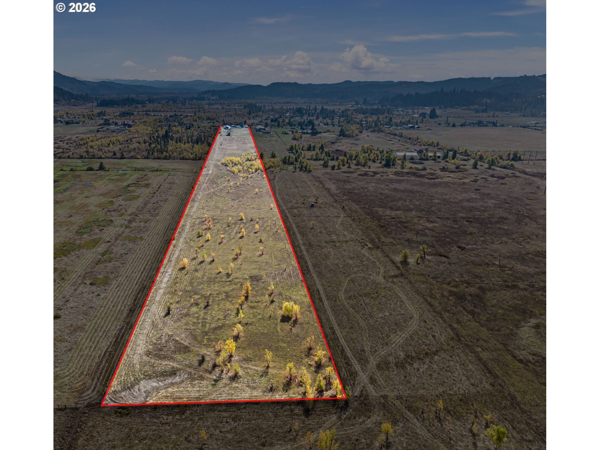 33025 Camas Swale Rd Property Photo 2