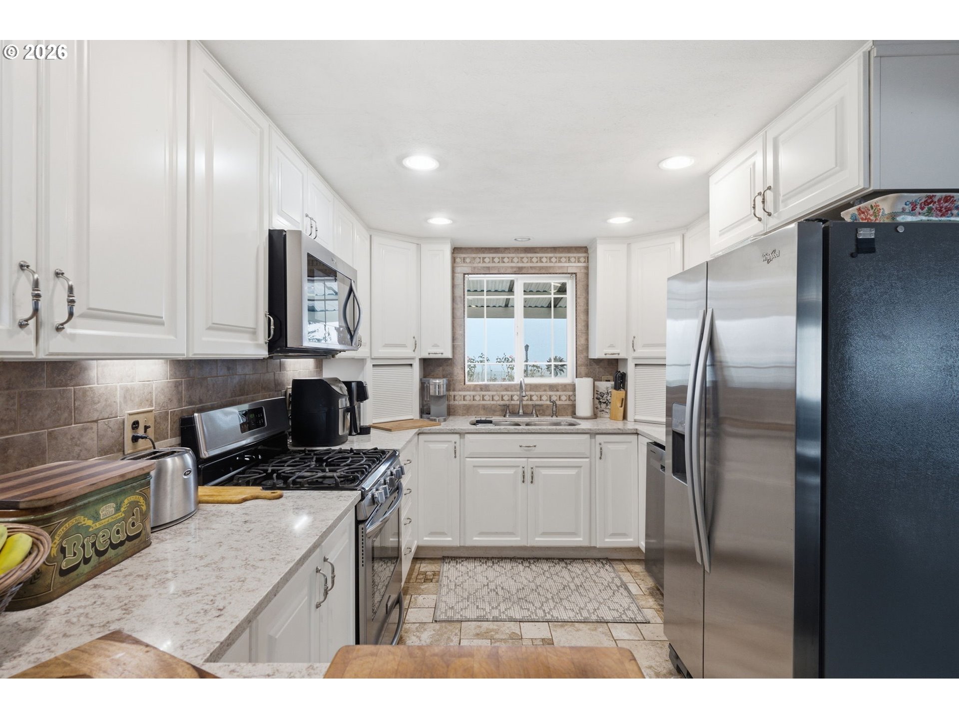 33025 Camas Swale Rd Property Photo 5