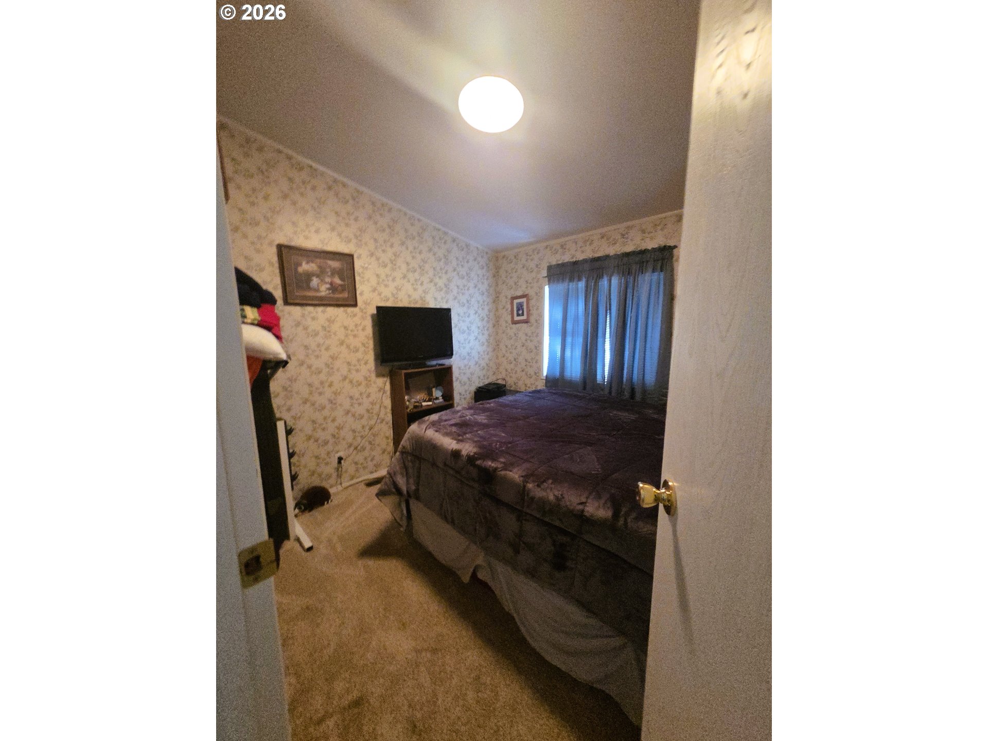 970 W 5th St Property Photo 16