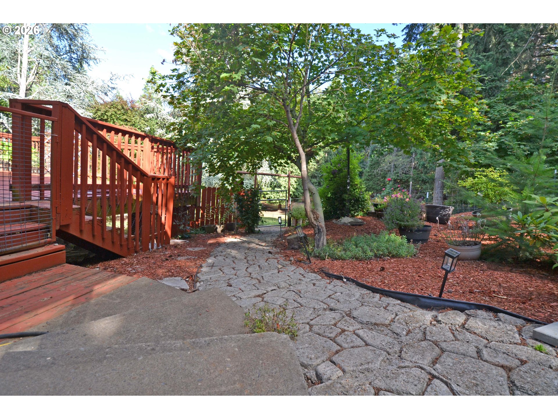 6962 Macleay Rd Se Property Photo 15