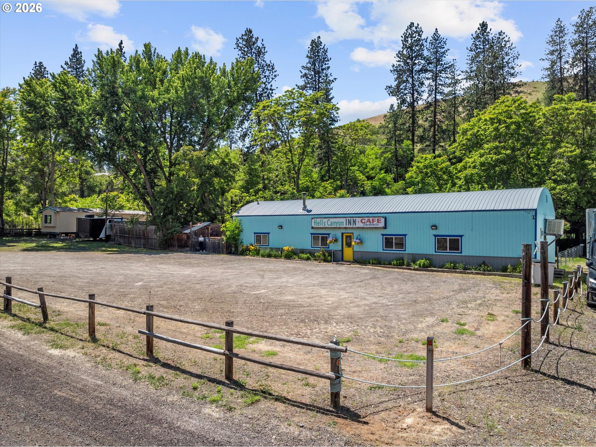 53943 HIGHWAY 86 Property Photo 1