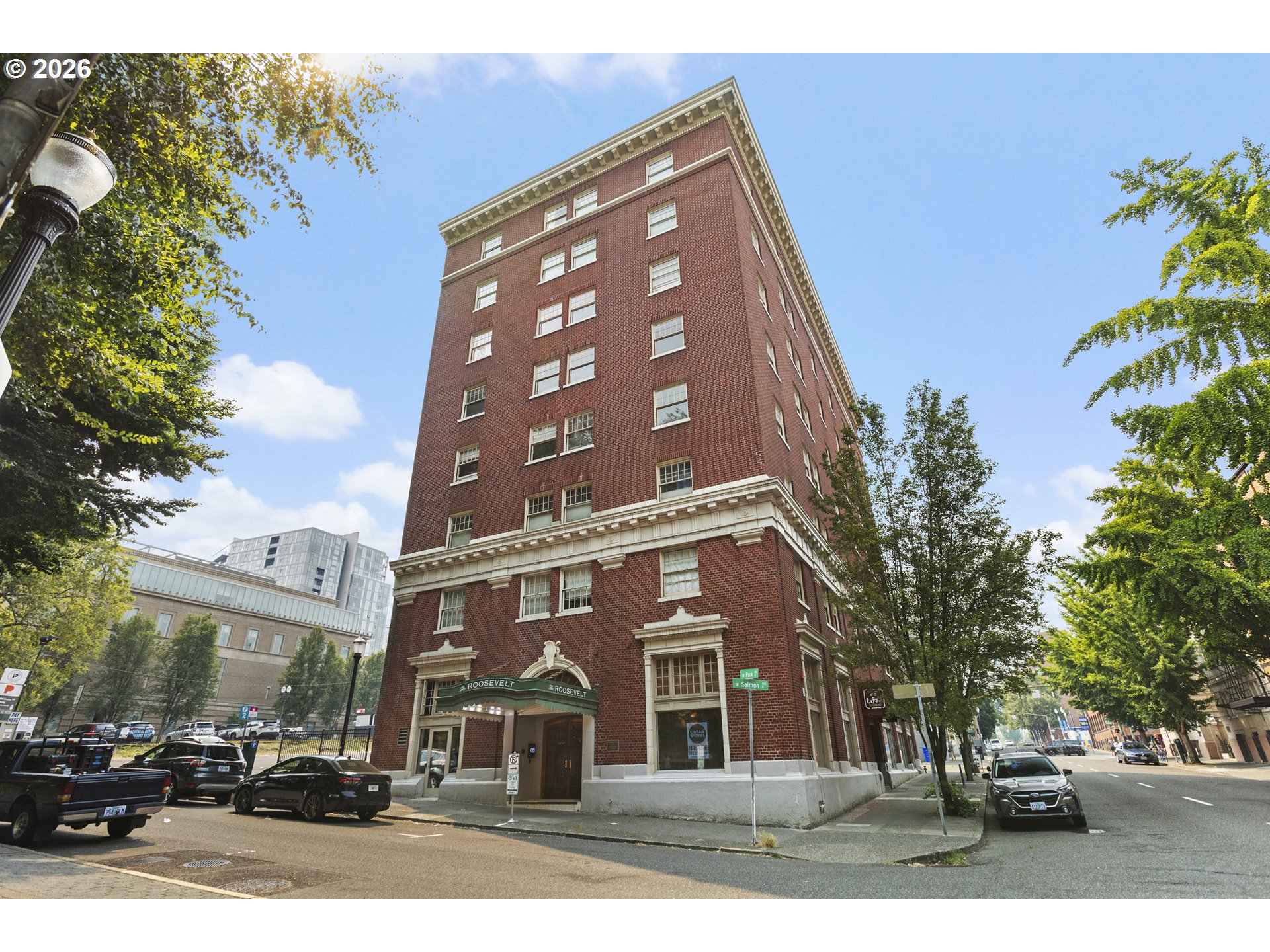 1005 SW PARK AVE 406