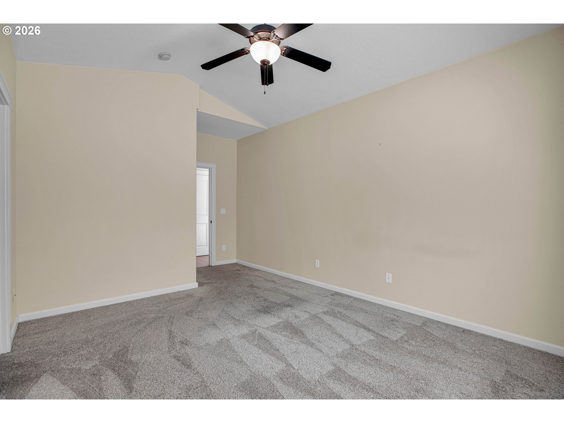 716 Eric Dr Property Photo 14