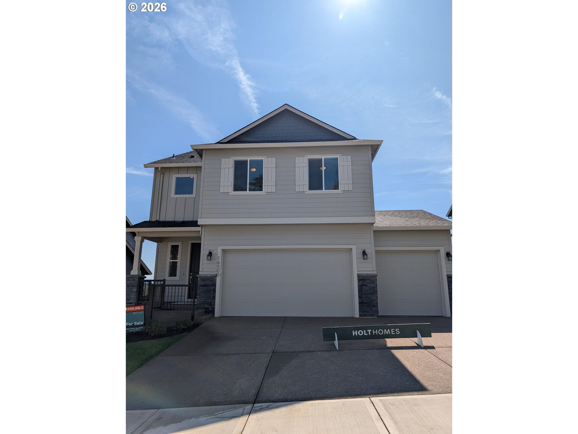 16496 Se Smith Rock St Property Photo 1