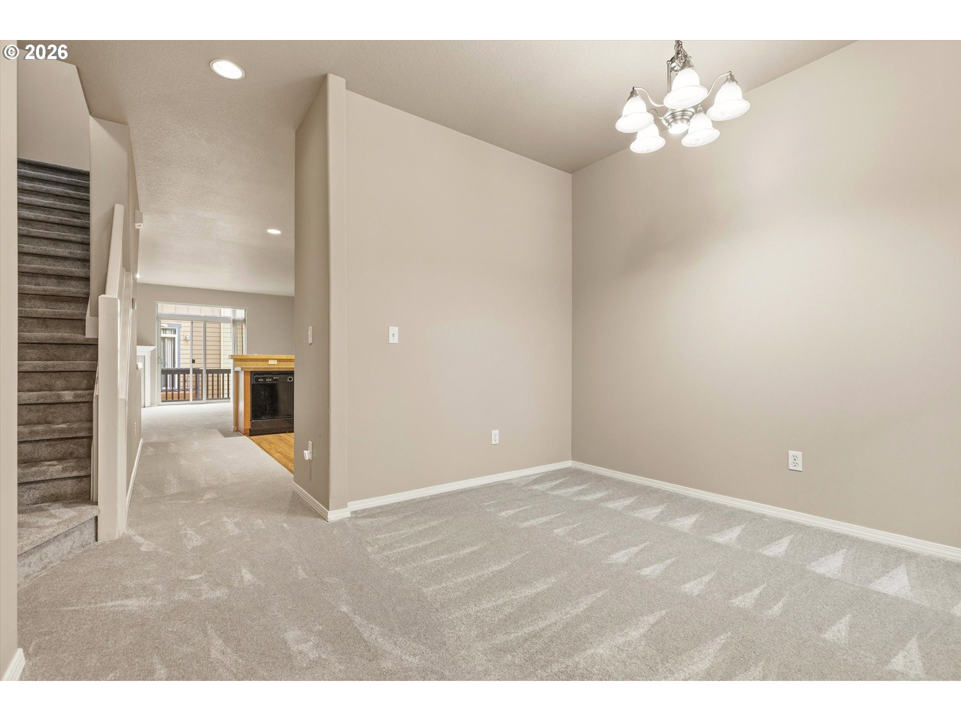 1473 Ne Alexandria Pl Property Photo 6