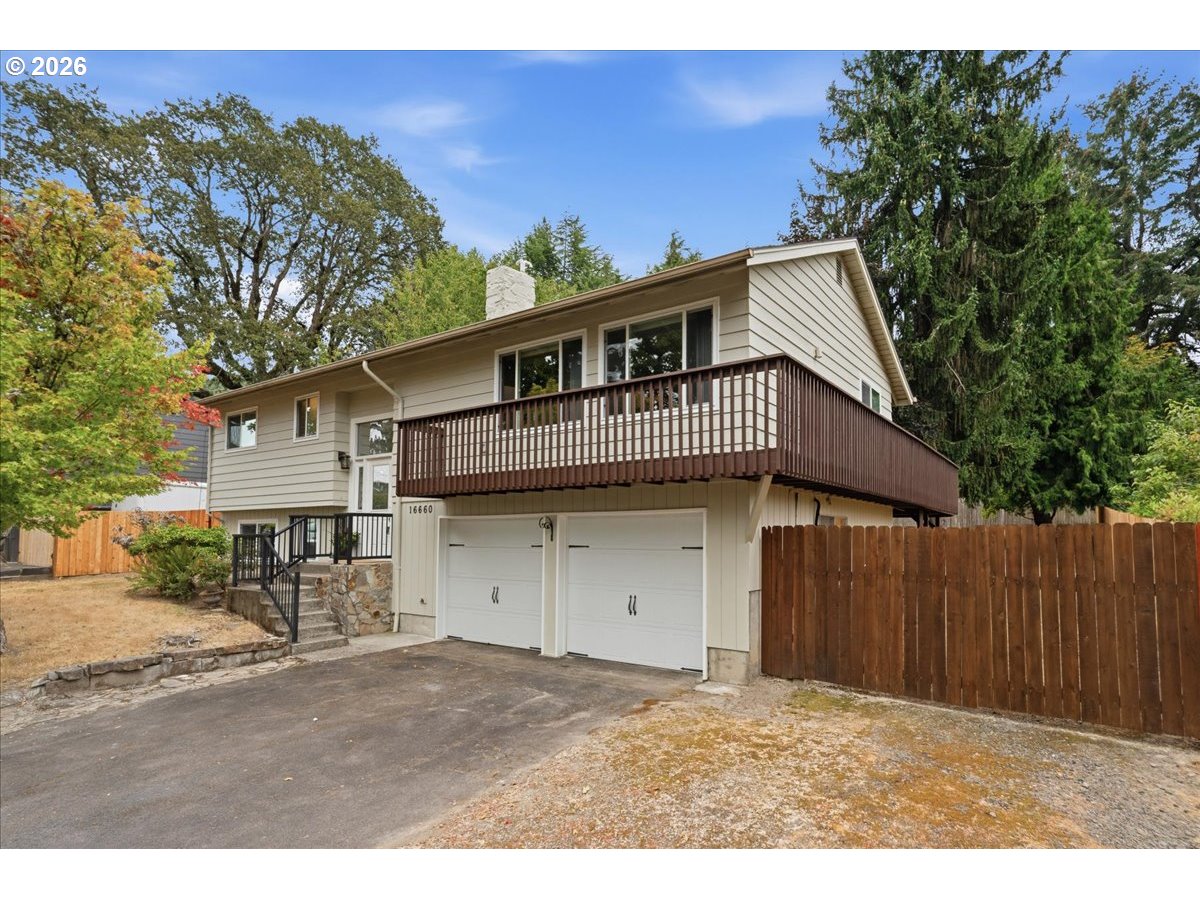 16660 Sw Oak St Property Photo 1