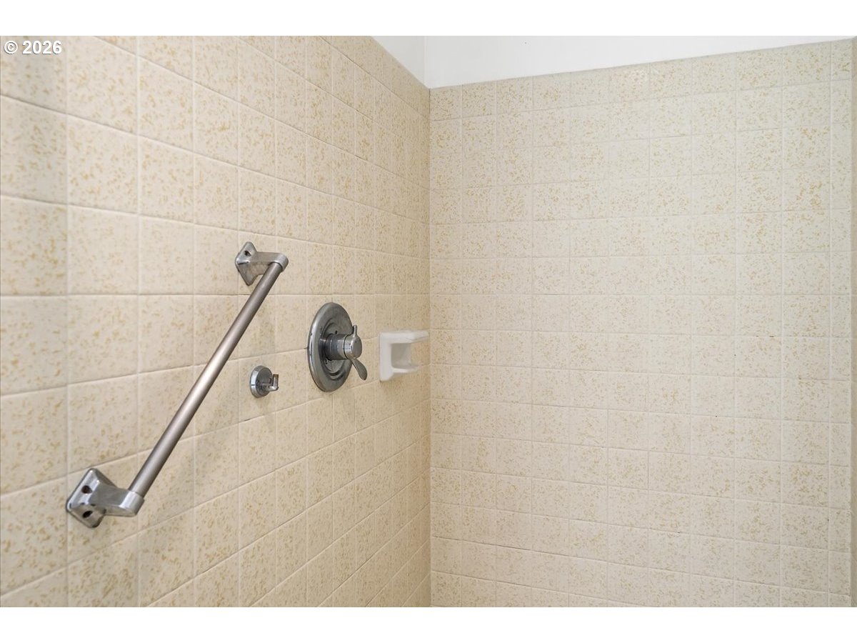 1287 Kimberly Ct Property Photo 22