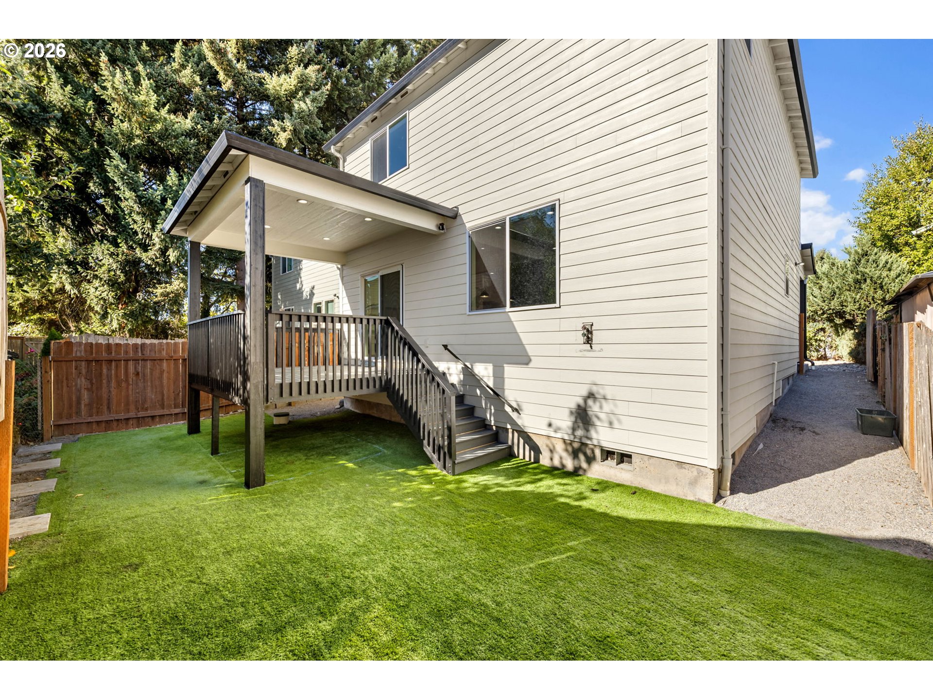 5909 Ne 56th Cir Property Photo 3