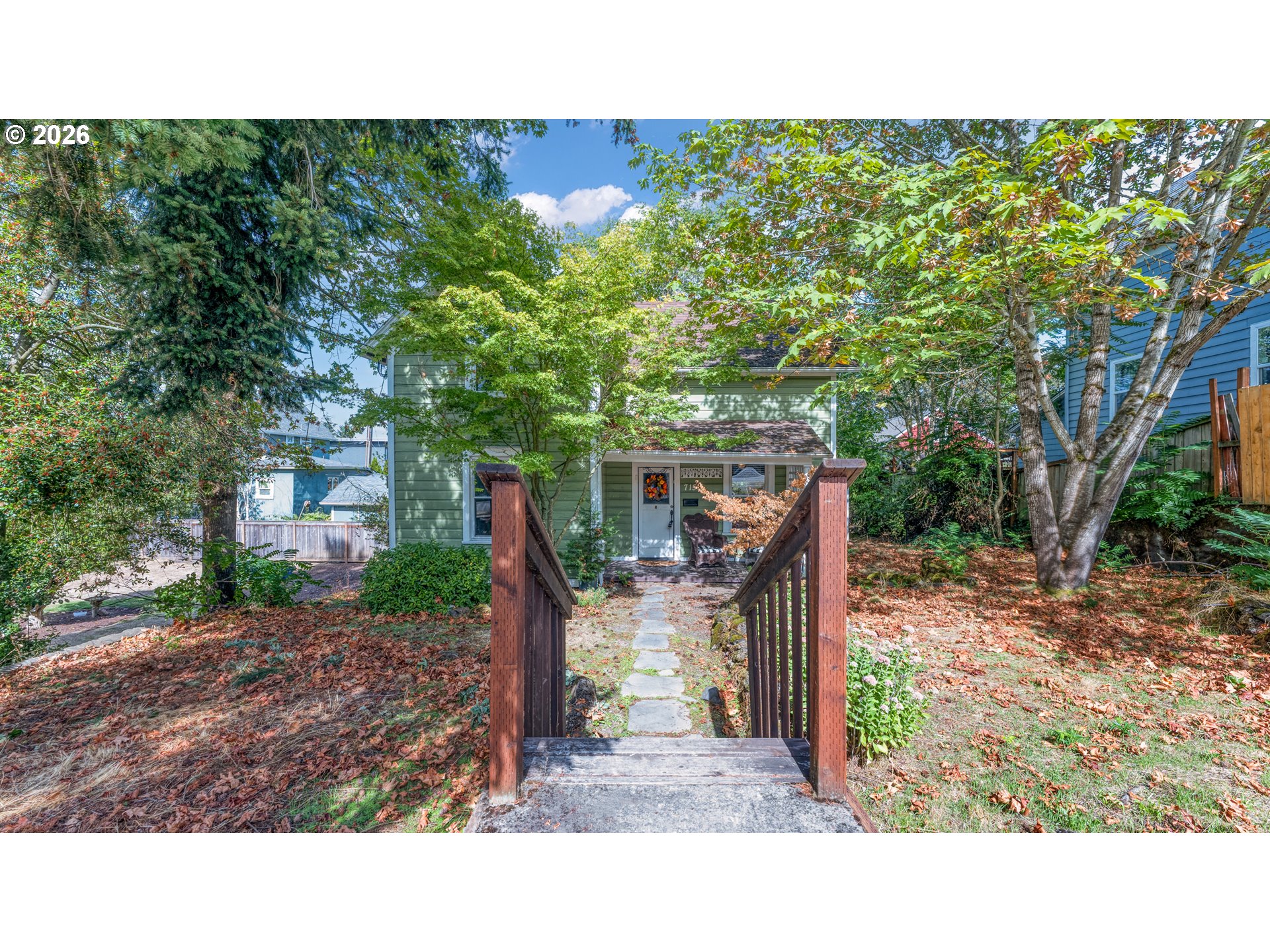 715 9TH ST Property Photo 1