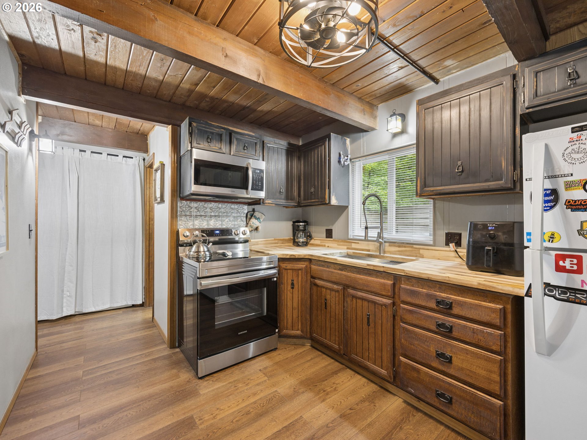 21423 E Meadow Crest Dr Property Photo 8