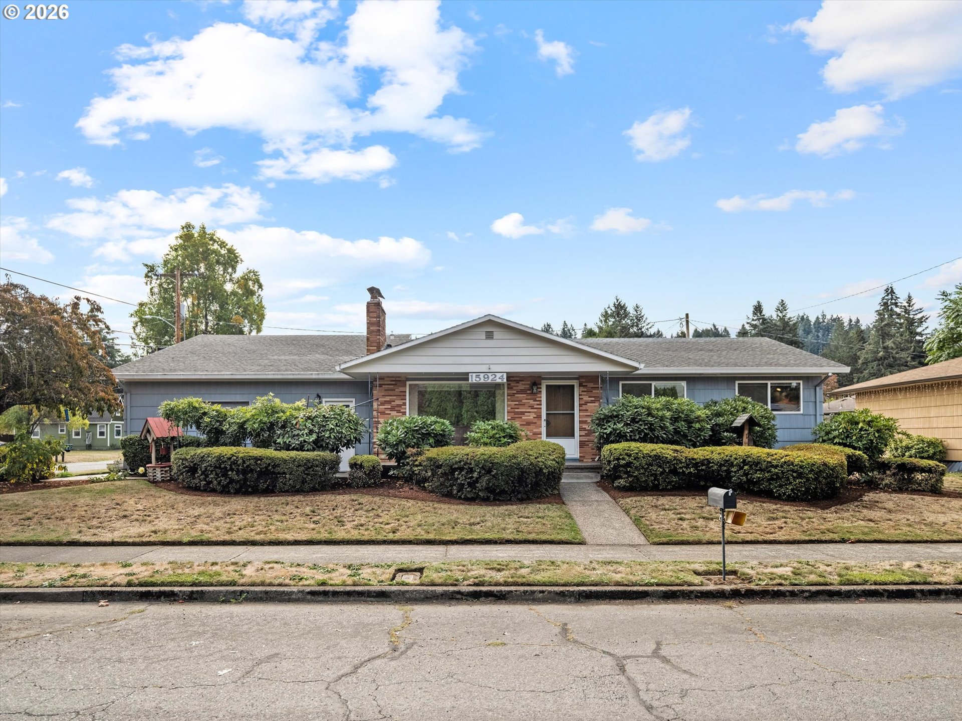 15924 Se Rhine St Property Photo 1
