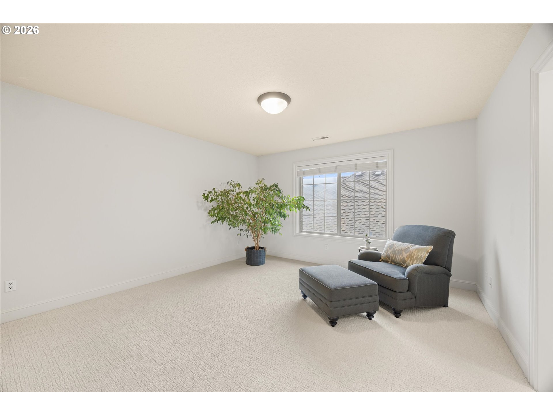 3921 Northhampton Ct Property Photo 33