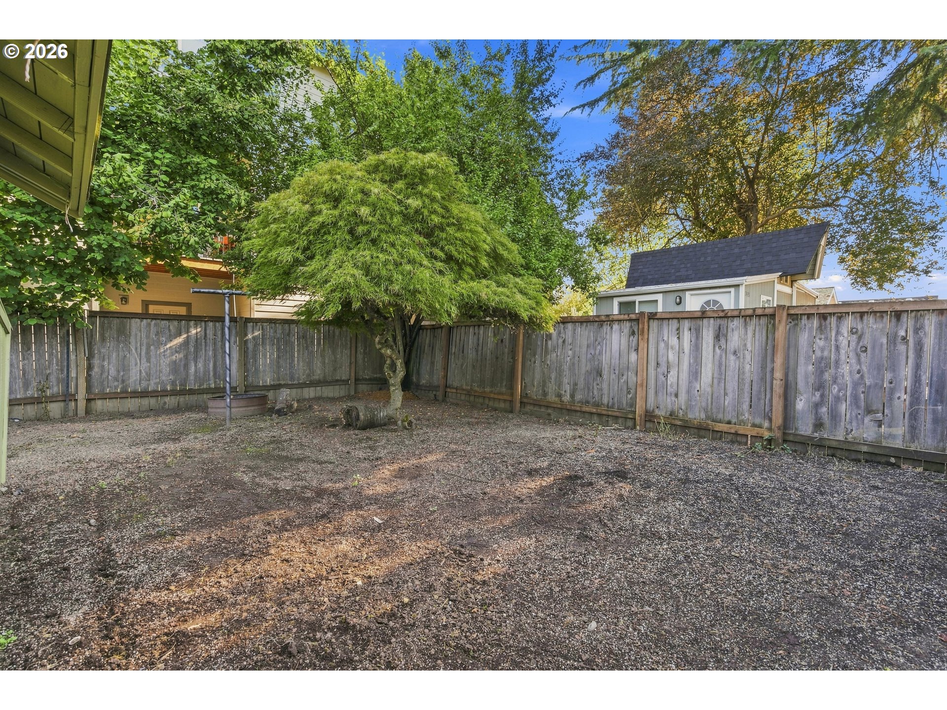 370 24th St Property Photo 18
