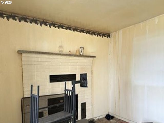 968 S 1st St Property Photo 5