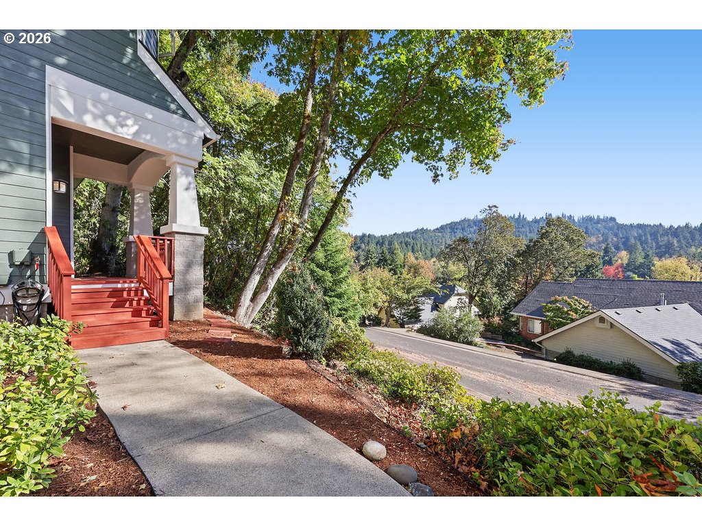 4245 Bent Tree Ln Property Photo 3