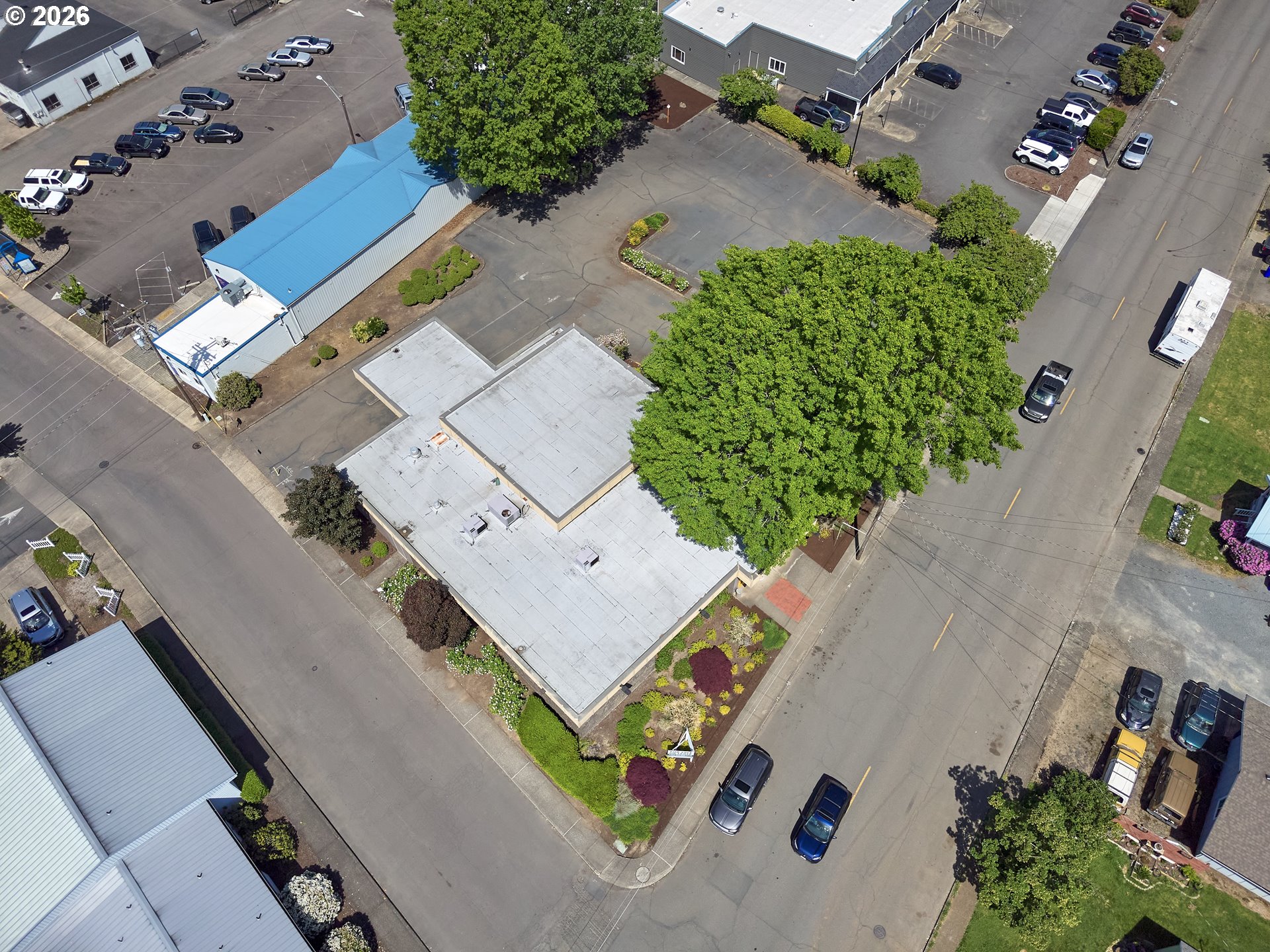 200 Center Ave Property Photo 41