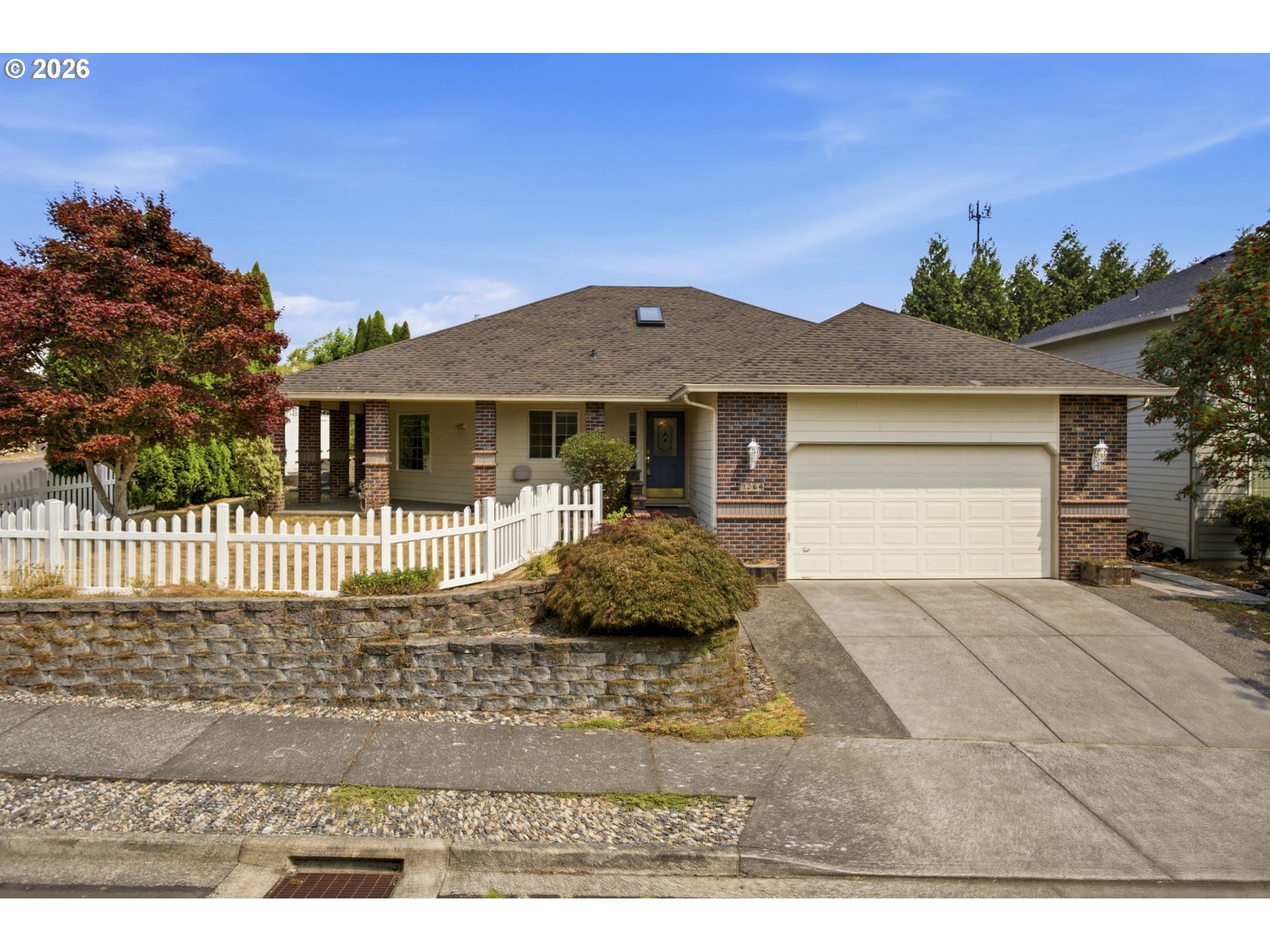 1264 SE LARCH WAY Property Photo 1