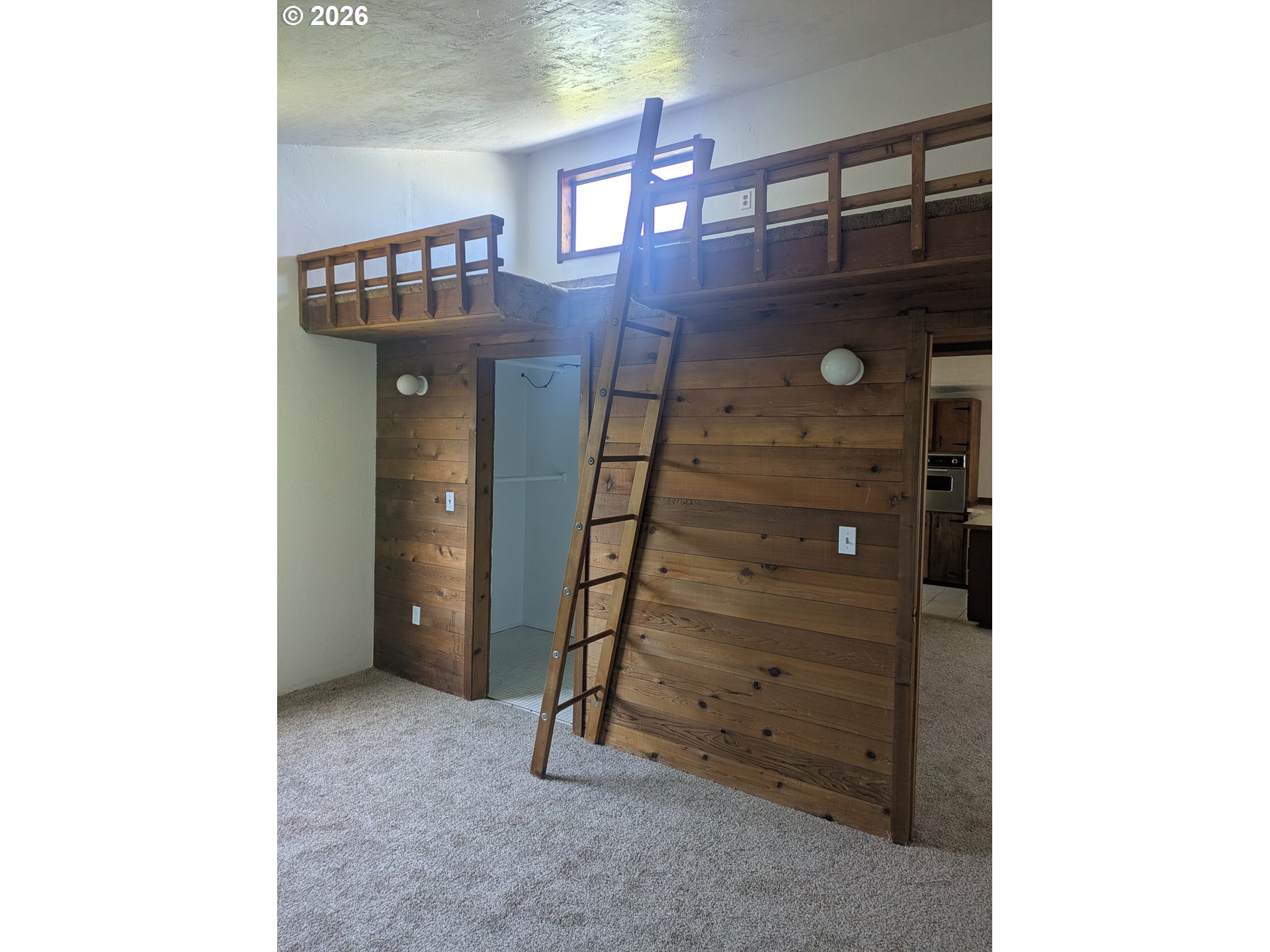 1116 7th St Property Photo 9