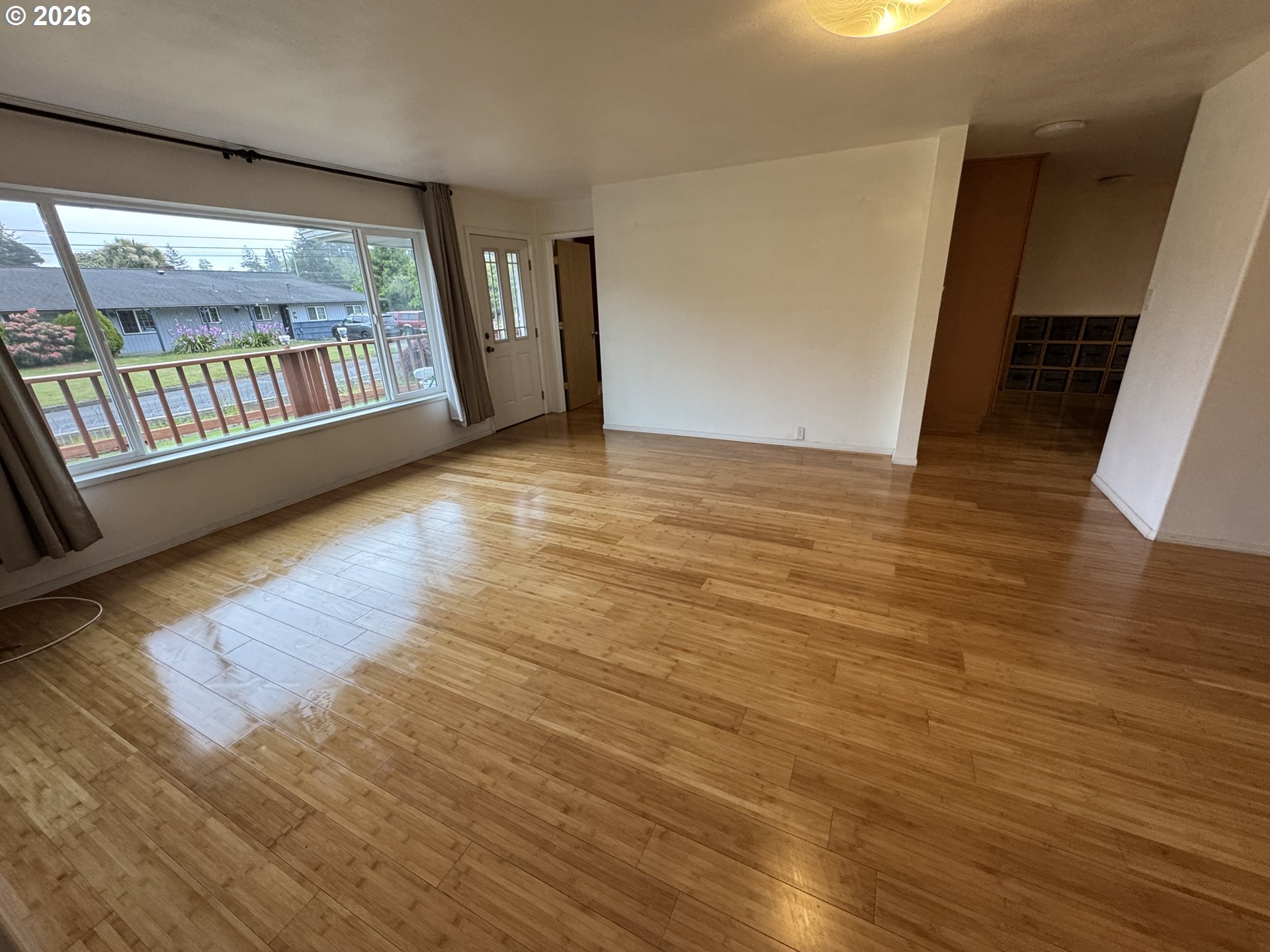 3330 Chester St Property Photo 4