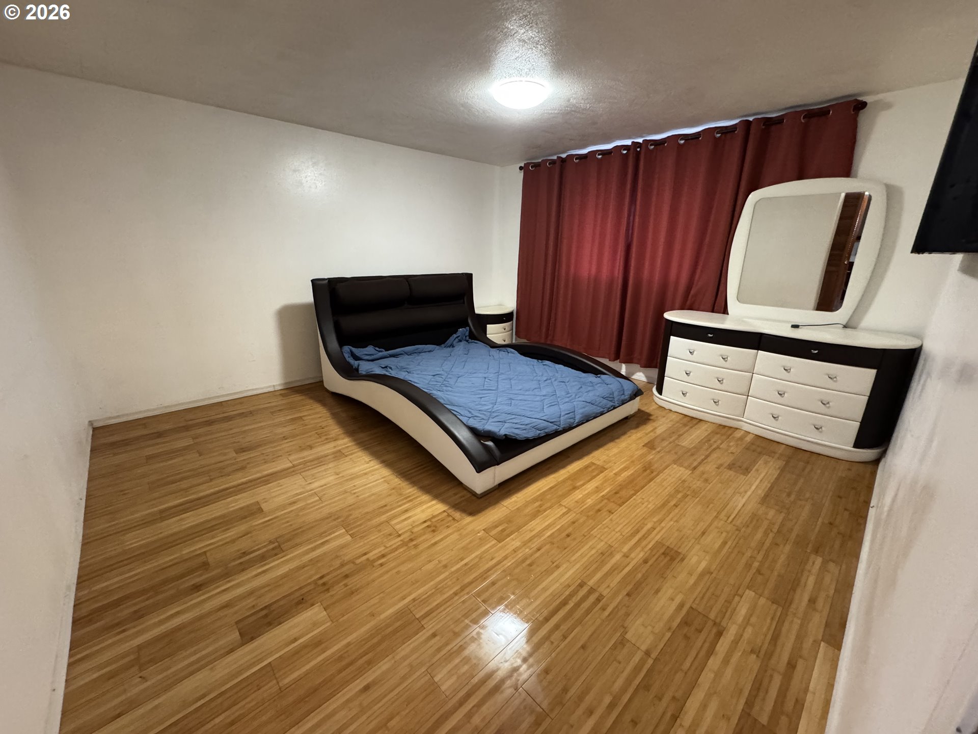 3330 Chester St Property Photo 12
