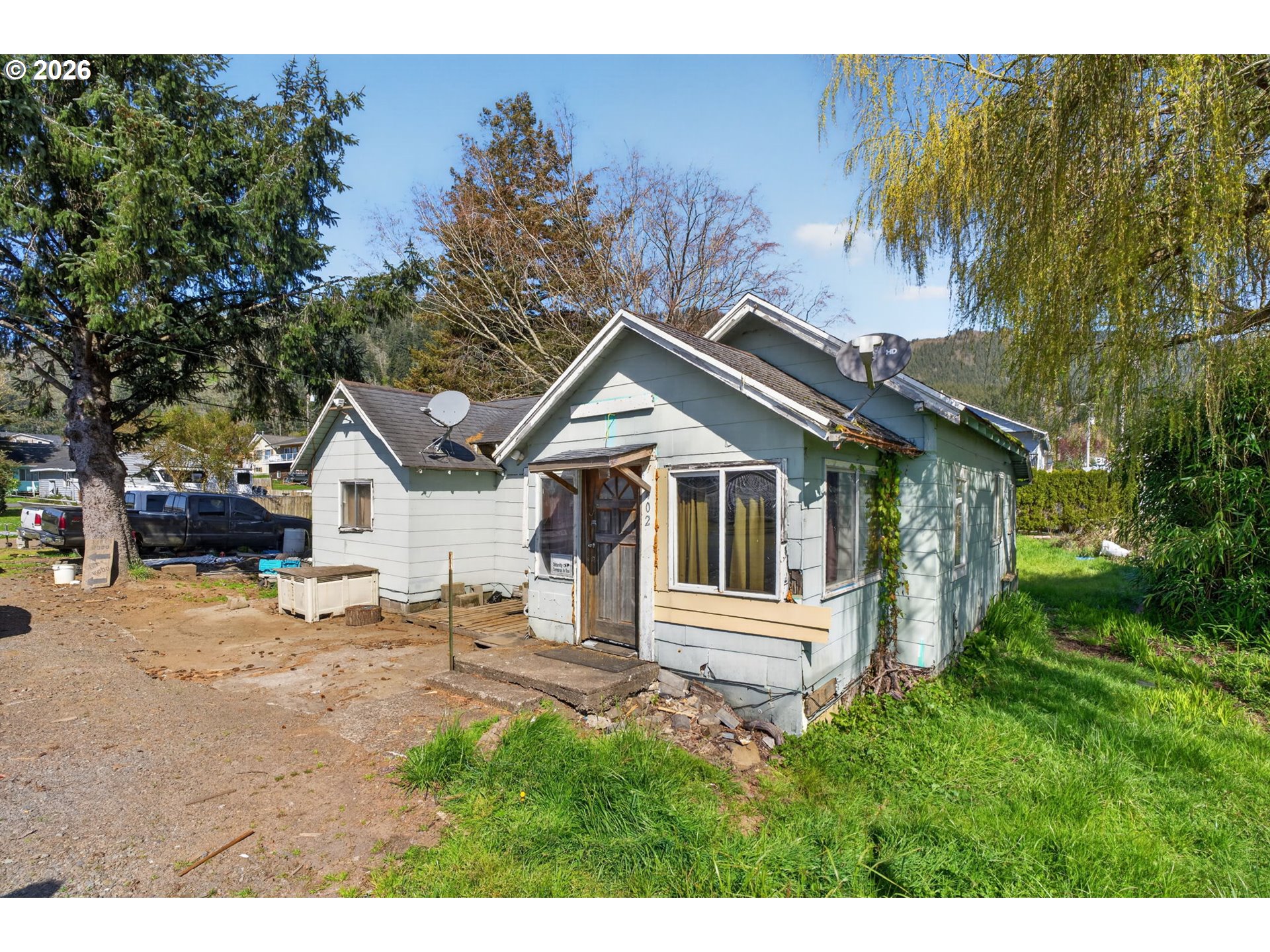 402 Acacia Ave Property Photo 1