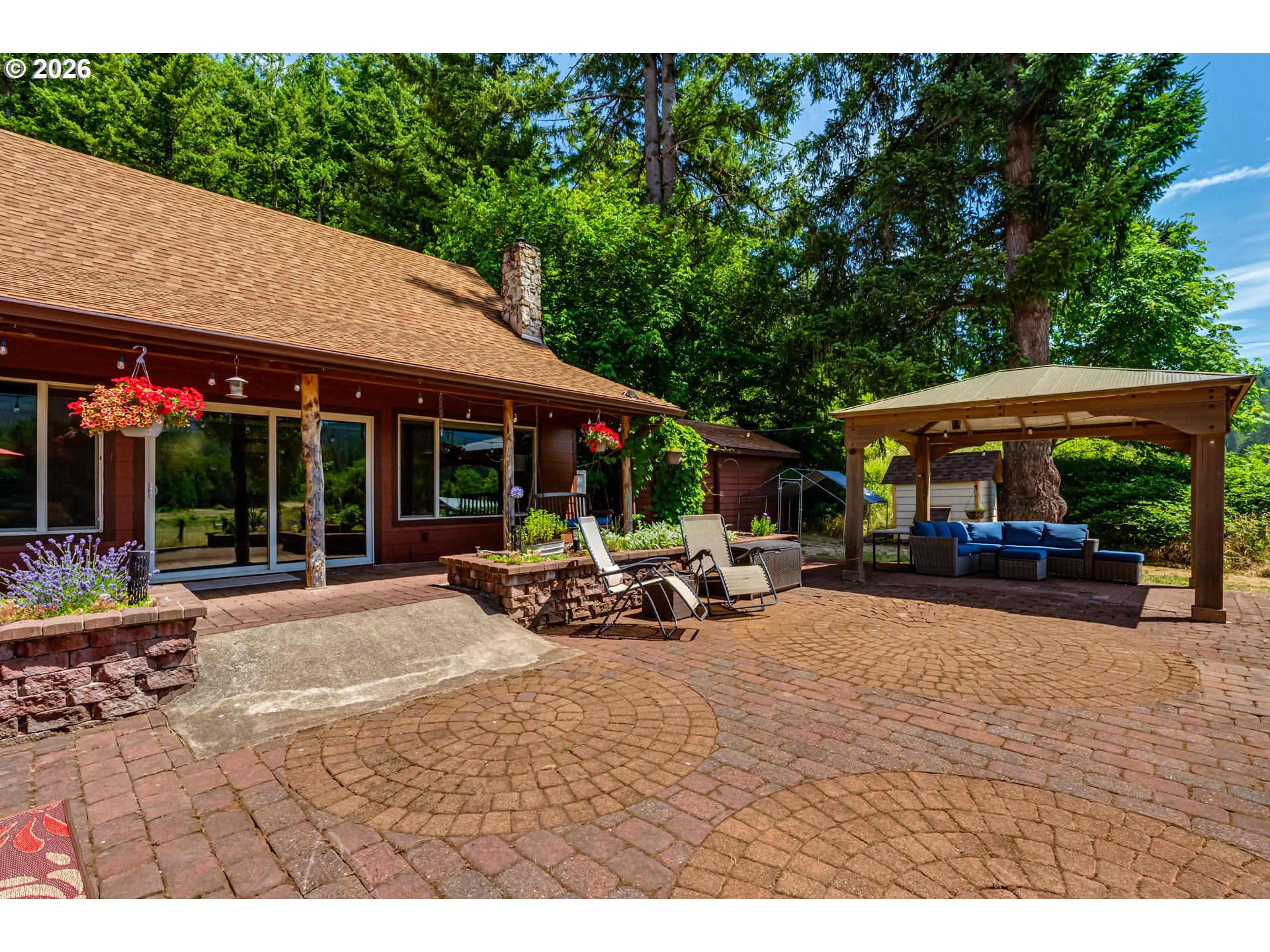 38481 Cartwright Creek Rd Property Photo 5